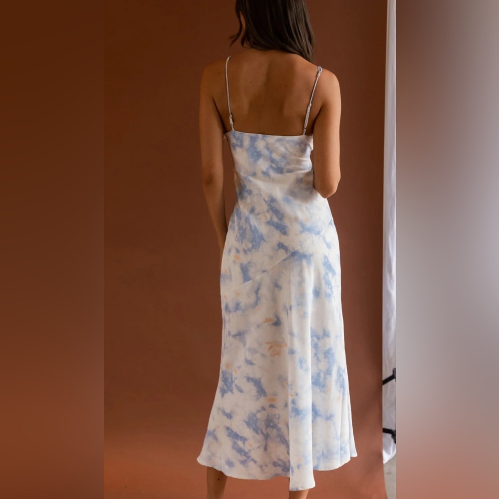 She Reigns Twist Bust Split Midi Dress US M - Picture 11 of 11